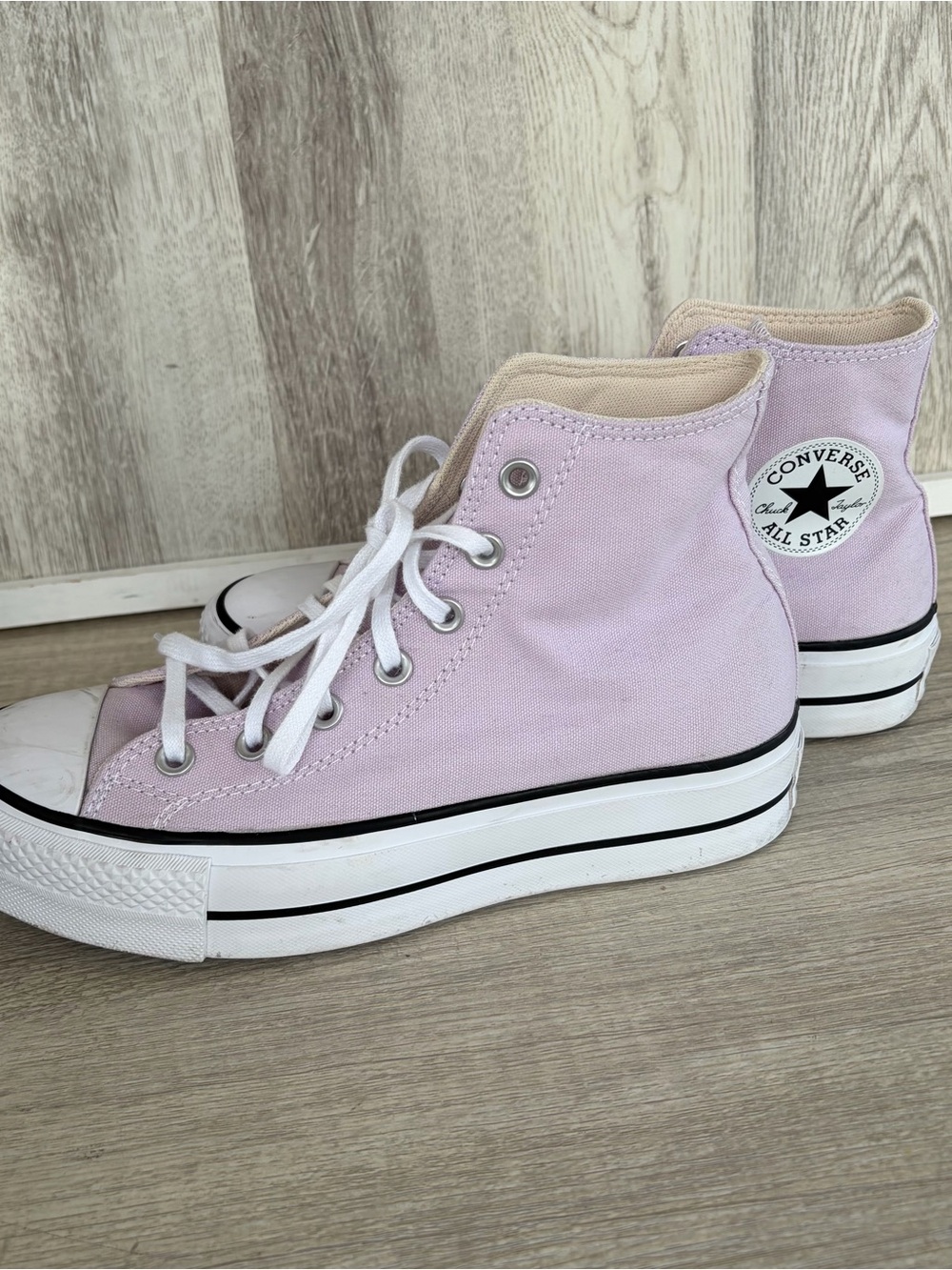 Converse Lift Platform High Top Sneaker Canvas Women 7.5 Purple Lilac Chuck